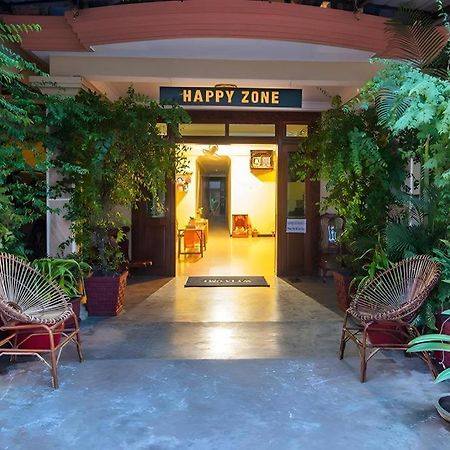 Happy Zone Hostel Siem Reap Buitenkant foto