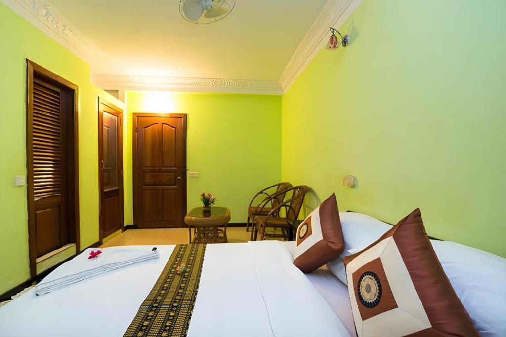 Happy Zone Hostel Siem Reap Buitenkant foto
