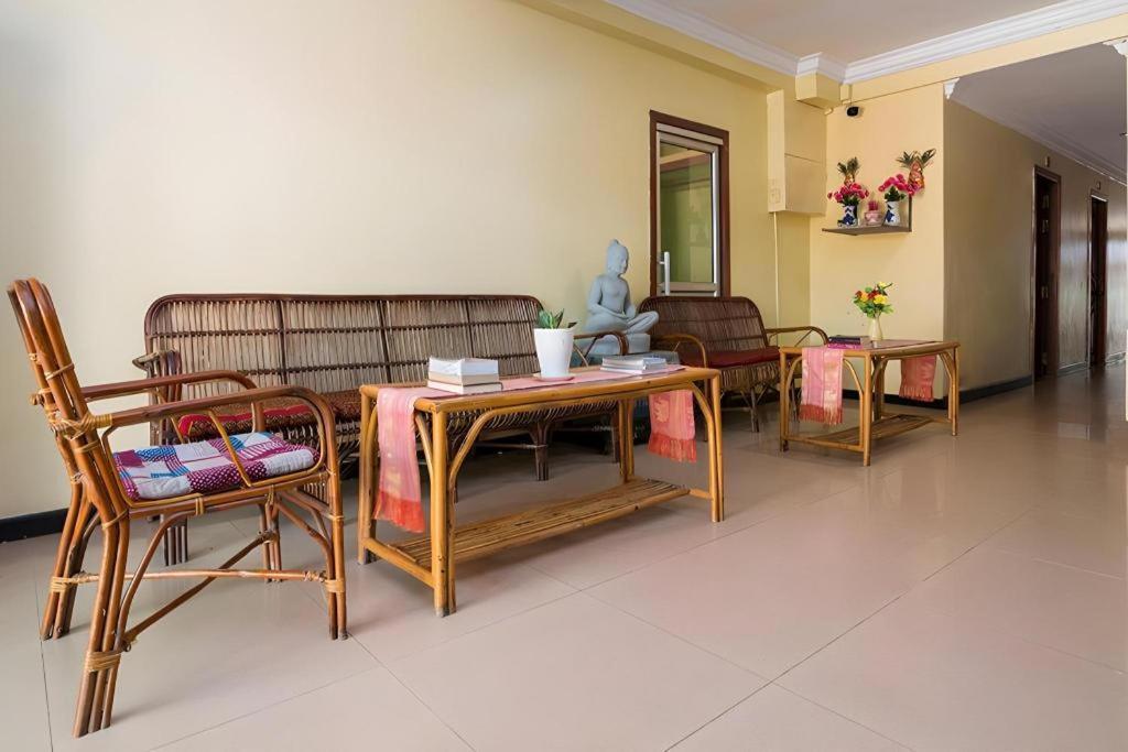 Happy Zone Hostel Siem Reap Buitenkant foto