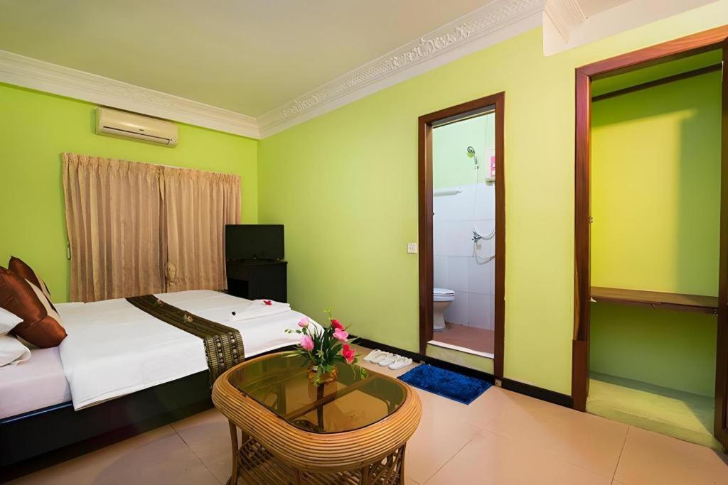 Happy Zone Hostel Siem Reap Buitenkant foto