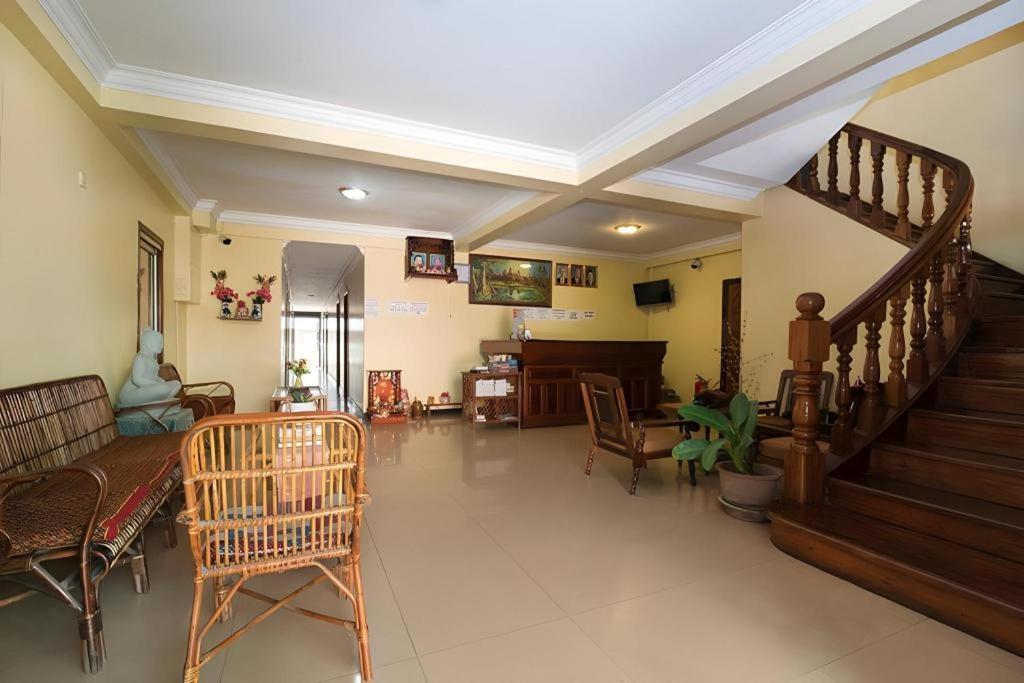 Happy Zone Hostel Siem Reap Buitenkant foto