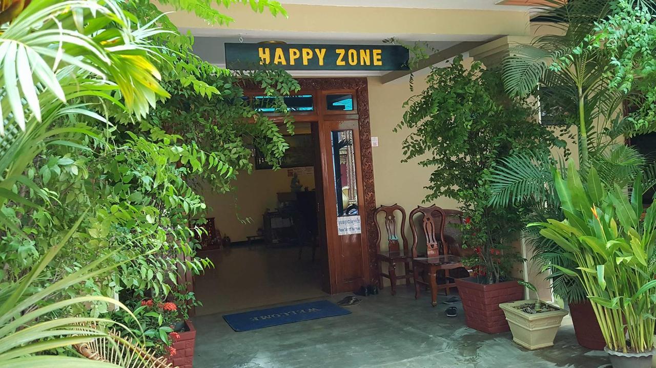 Happy Zone Hostel Siem Reap Buitenkant foto